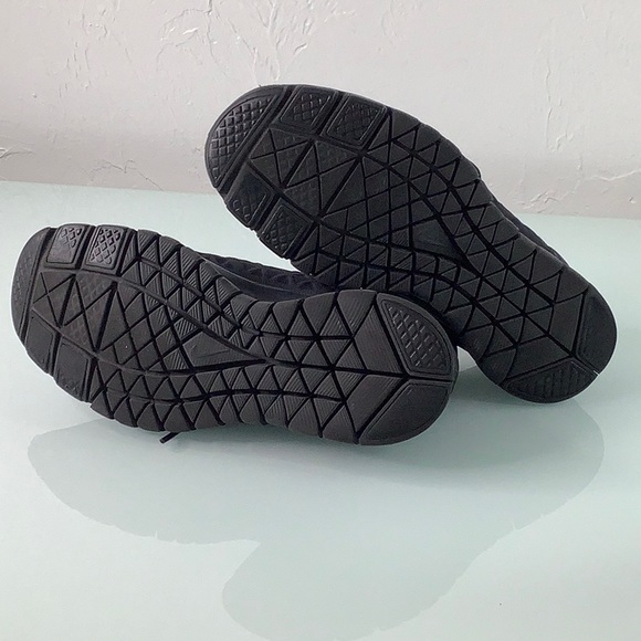 Nike Nike free fit 2 black on black sneakers size 8 EUC - Picture 7 of 16
